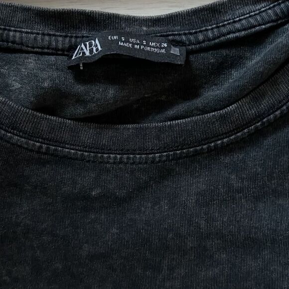 Zara Black distressed NYC tee w stud detail - S - Picture 3 of 6